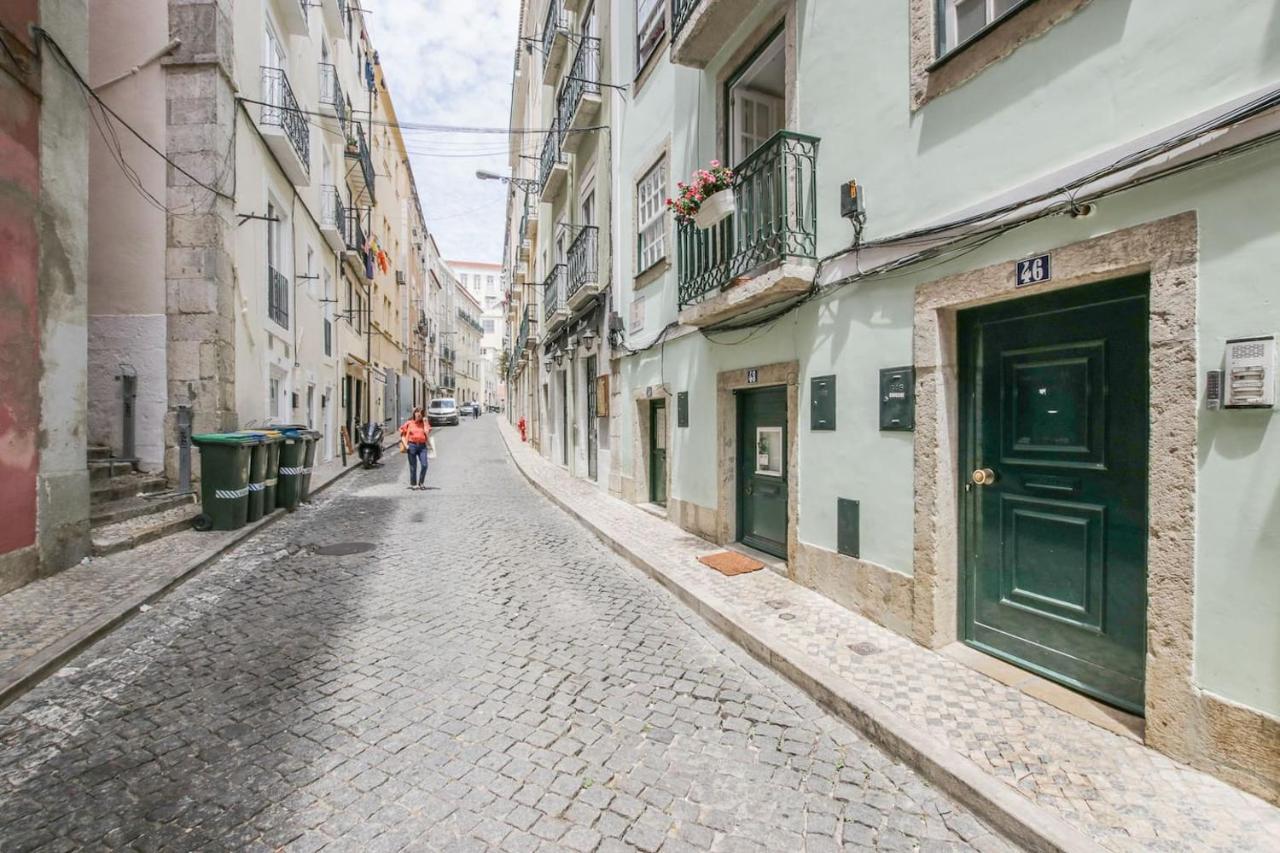 Golden Cage Chiado - Charm Historic And Cozy Apartment Lisbon Exterior photo