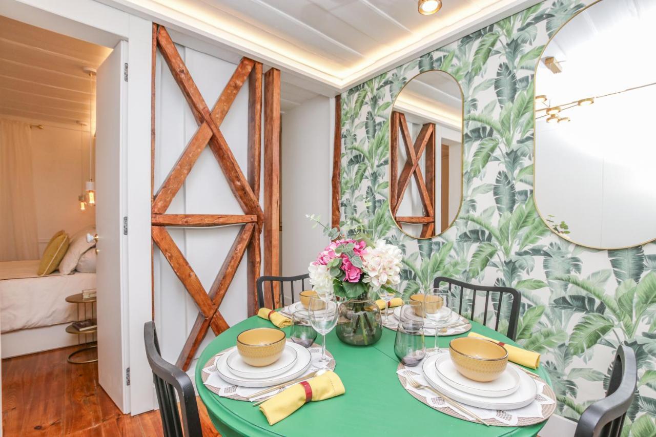 Golden Cage Chiado - Charm Historic And Cozy Apartment Lisbon Exterior photo